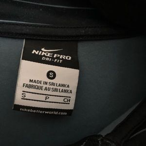 Nike dry fit running long sleeve jacket